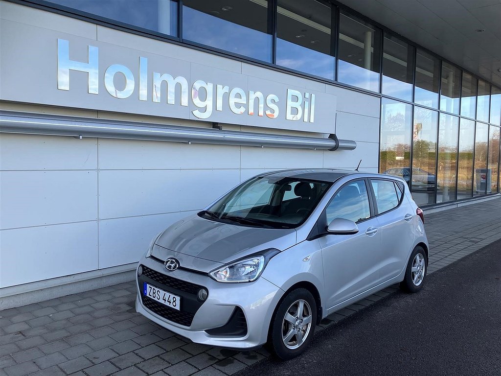 Hyundai i10 1.0 67hk Comfort Låga Mil Besiktigad Servad.