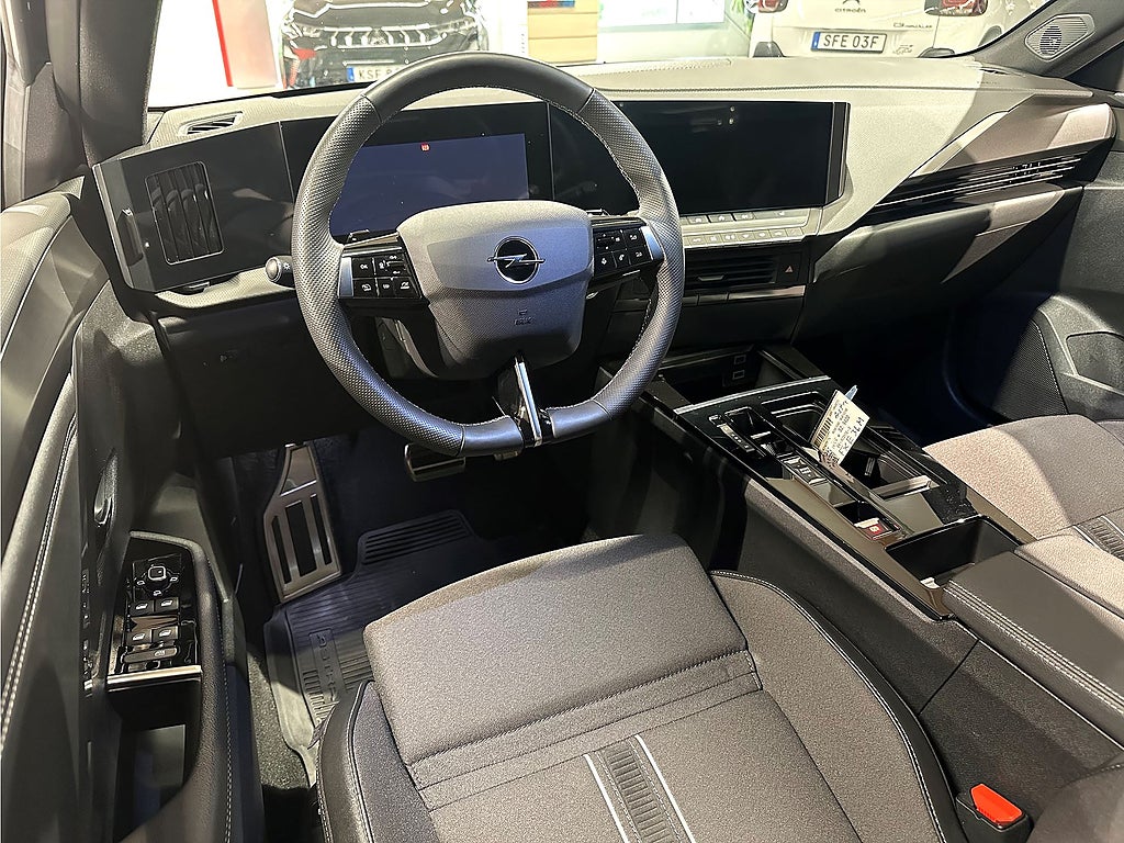 Bild på Opel Astra ST GS 1.2 PT 130hk Aut - 360-KAMERA,CARPLAY,AGR-STOLAR