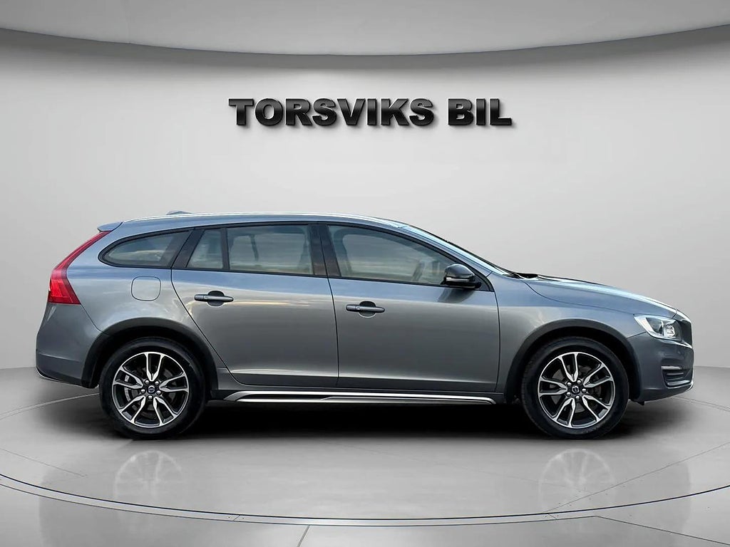 Volvo V60 Cross Country D3 Geartronic Summum Business Edition 1 Ägare - miniatyr 7