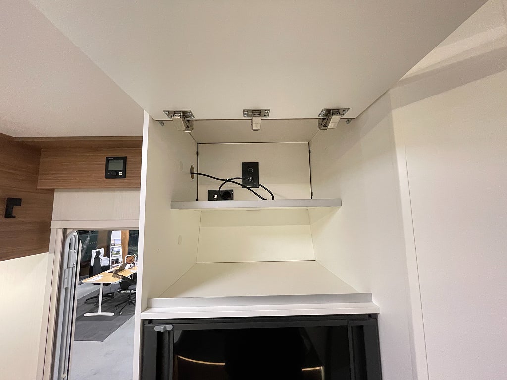 Pilote P 740 GJ / Solcell / B-körkort / Automat /  - Pilote