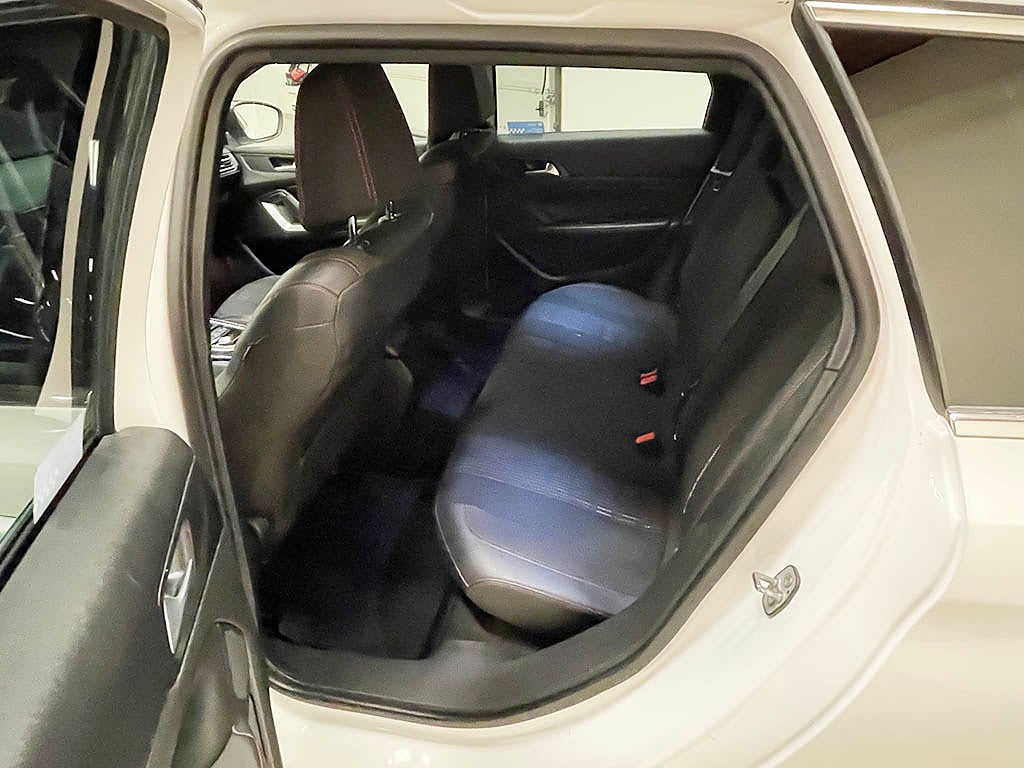 Peugeot 308 kombi 130Hk Gt-Line Automat