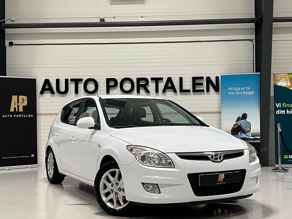 Hyundai i30 1.6 | Dragkrok | Nybesiktigad | 498kr/mån