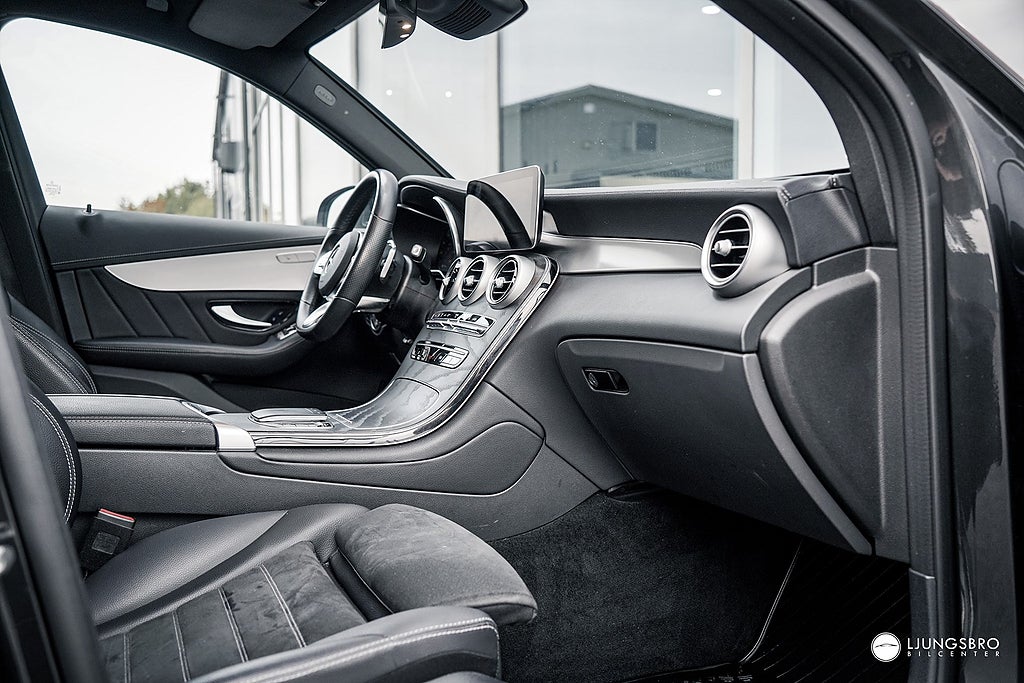 Mercedes-Benz GLC 2021 - miniatyr 16