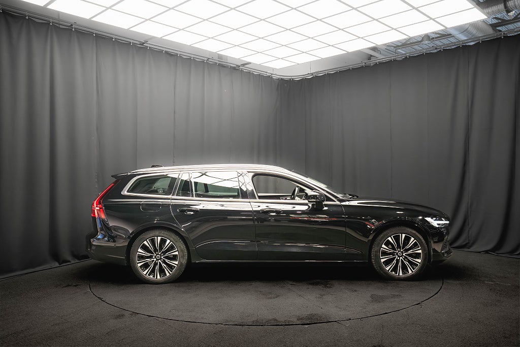 Volvo V60 Recharge II T6 AWD DRAG 360° 1-ÄGARE 97.7%SoH MOMS