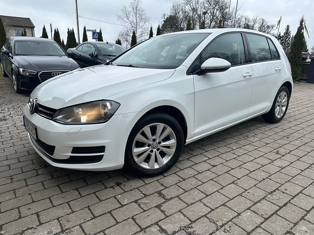 Volkswagen Golf 5-dörrar 1.2 TSI BMT Base Euro 6/12 mån garanti