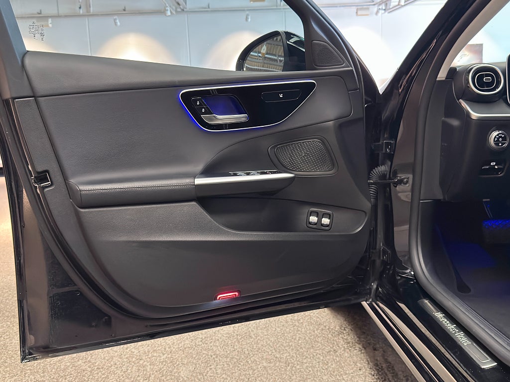 Mercedes-Benz C 300 e T 313hk Avantgarde | Vinterpaket