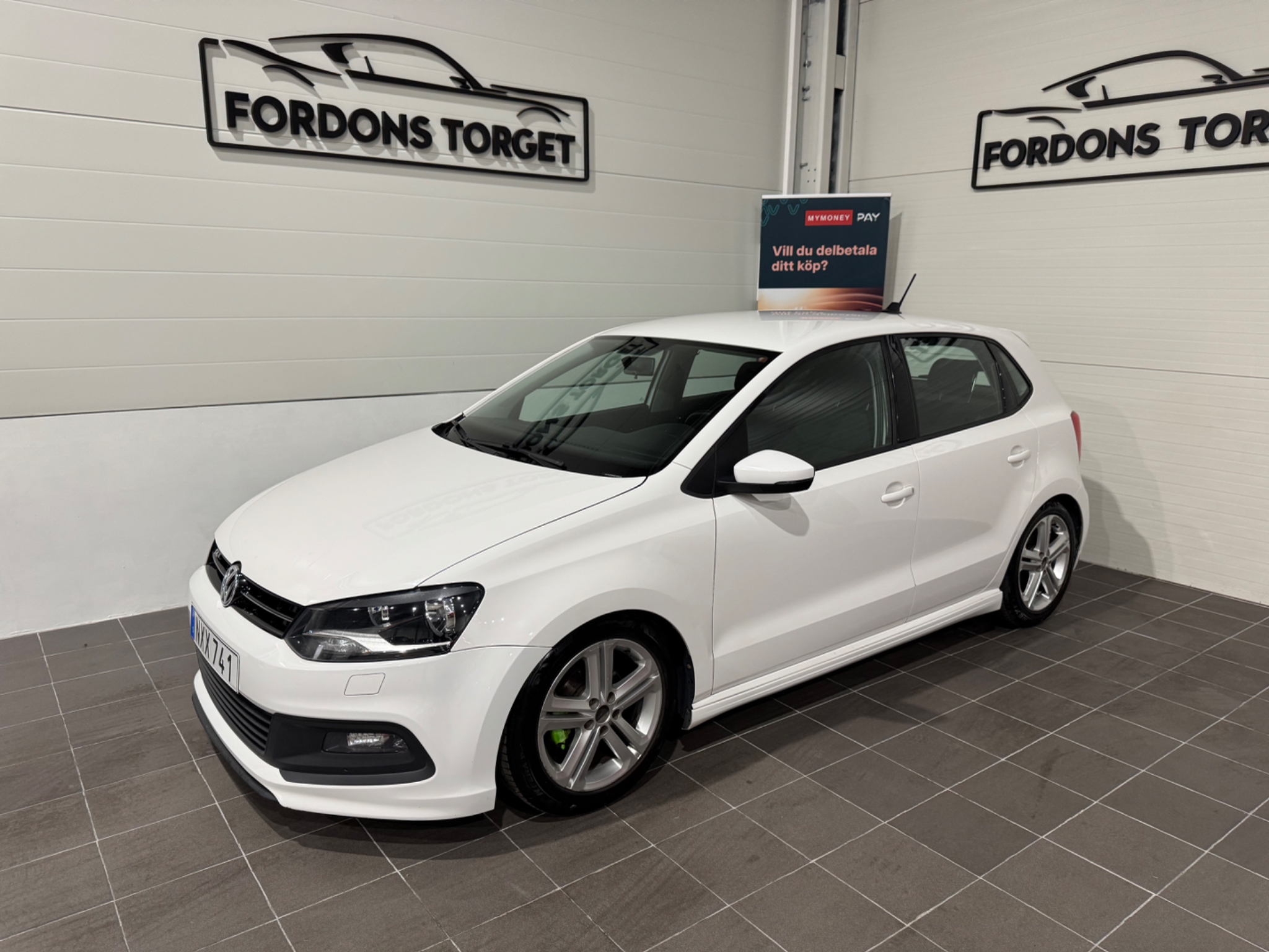Volkswagen Polo 5-dörrar 1.2 TSI R-Line 2014, bild 3/45