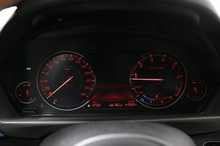 Sedan BMW 330 20 av 24
