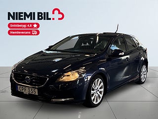Volvo V40 D2 Powershift Kinetic S&VHjul/NyBytt Kamrem/Dvärm/Psens – bild 1