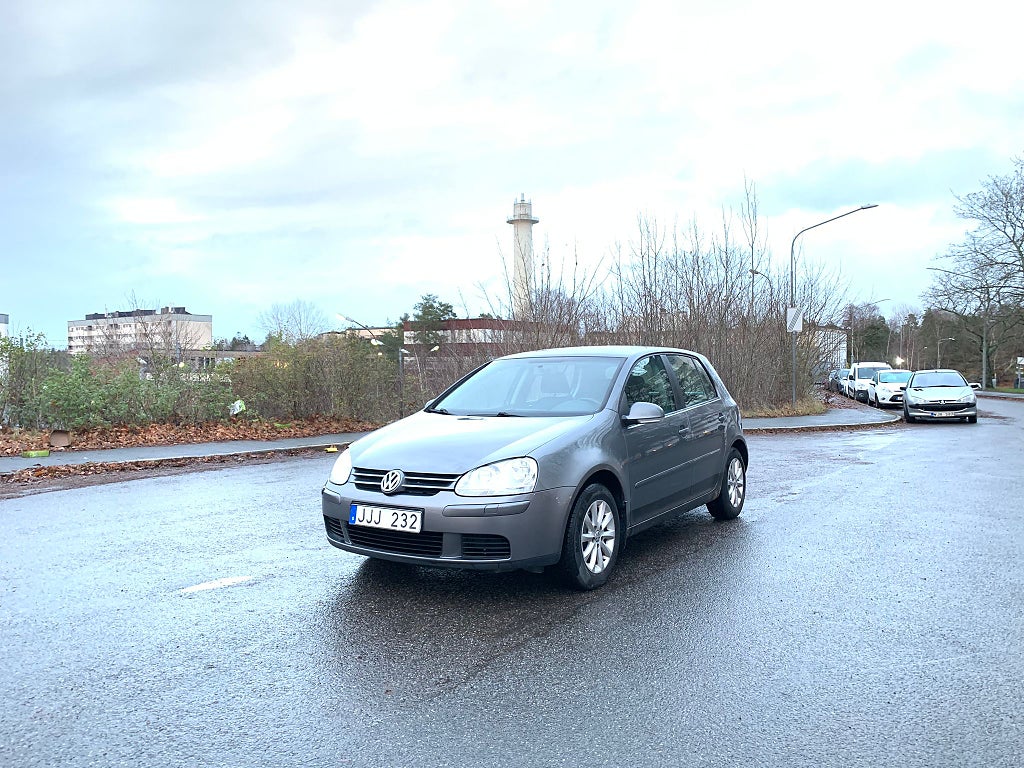 Volkswagen Golf 5-dörrar 1.6 Trendline Räntefritt