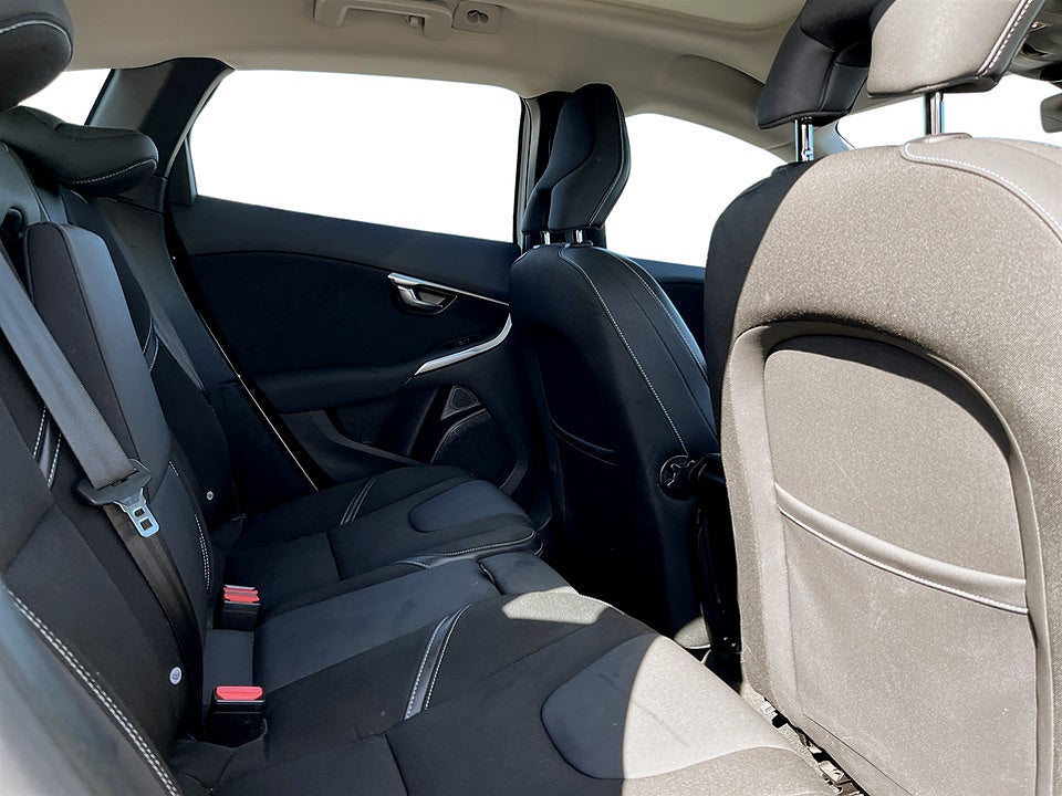 Bild på Volvo V40 D2 Momentum 120hk B-KAMERA PANO