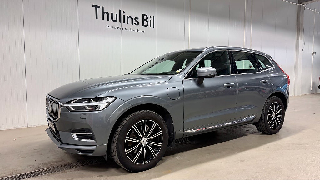 Volvo XC60 T8 AWD Inscription / Panorama / Head-Up