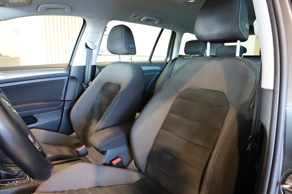 Volkswagen Golf Alltrack 1.8 TSI BMT 4Motion Drag Värmare Kamera Massage Ca 2017