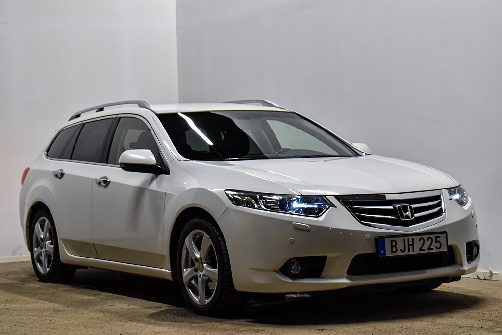 Honda Accord Tourer 2.0 i-VTEC Elegance Motorvärmare PDC
