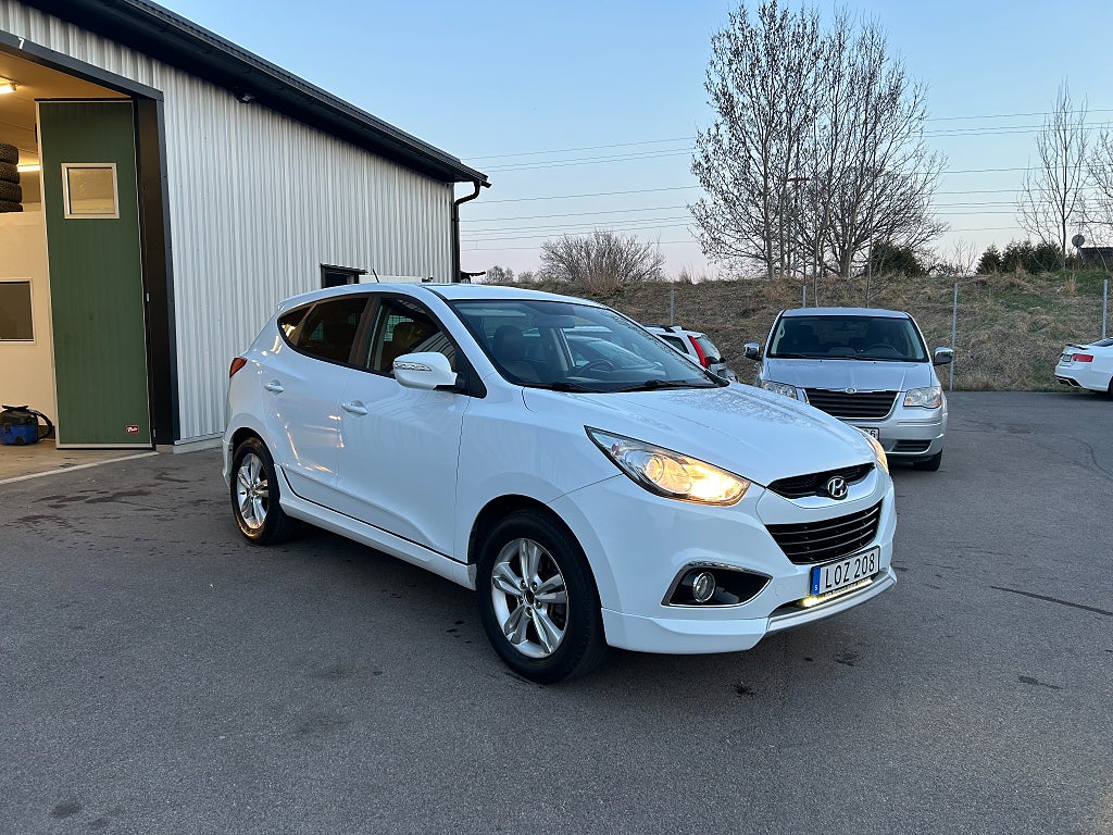 Hyundai ix35 2.0 CRDi Business, Dragkrok, Kamkedja, Nybes