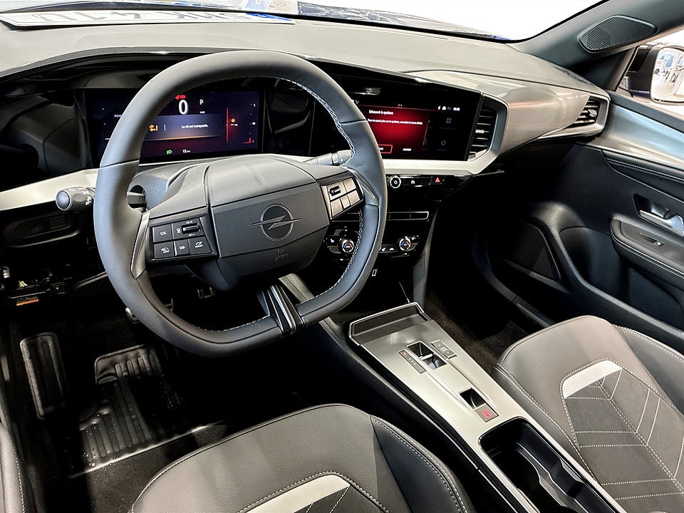 Bild på Opel Mokka GS Hybrid 145hk Aut - OMGÅENDE LEVERANS!