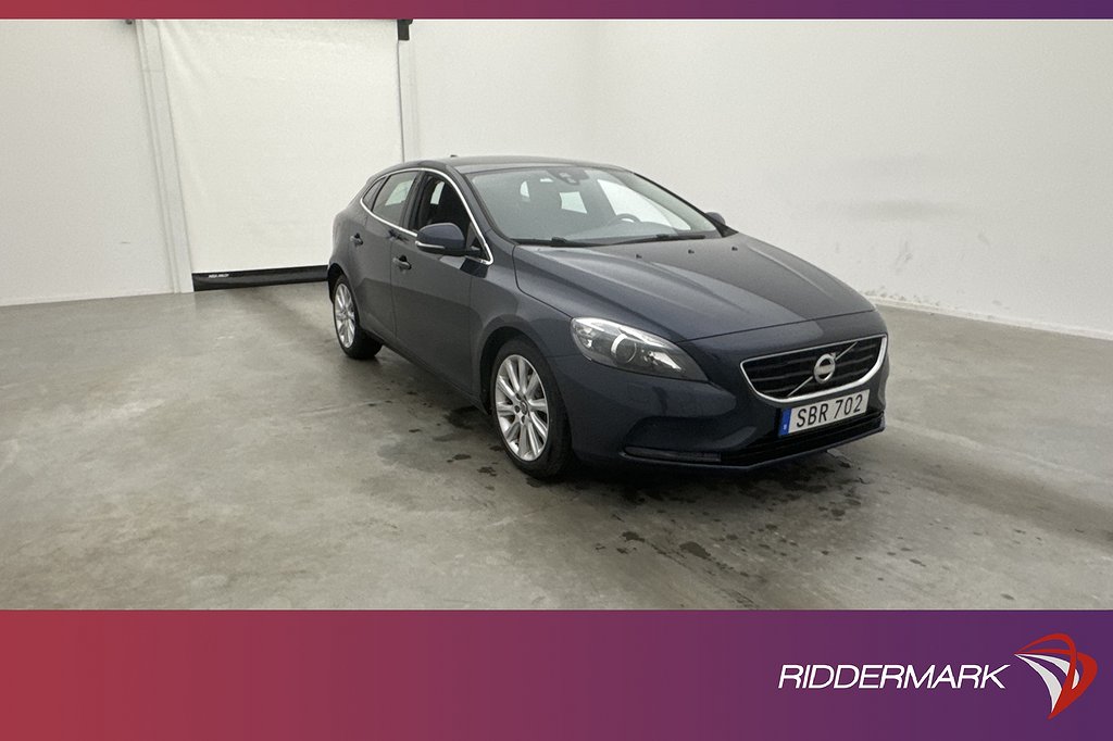 Volvo V40 D2 115hk Momentum Pano VOC Kamera Navi