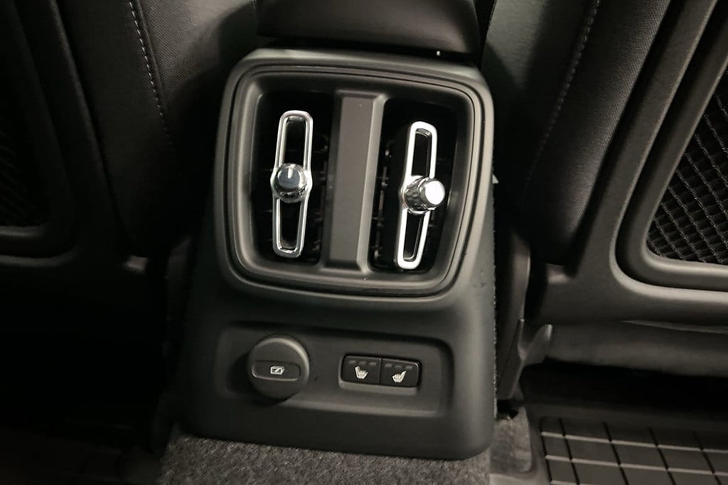 Volvo XC40 Recharge T4 Inscription Expression