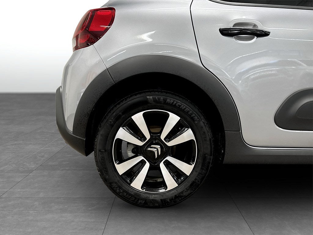 Bild på Citroën C3 Shine 1.2 110hk Aut - CARPLAY, P-SENSORER BAK