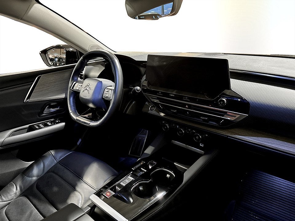 Bild på Citroën C5 X Shine Exclusive PHEV 225hk Aut - B-KAMERA,ELSTOL,NAV