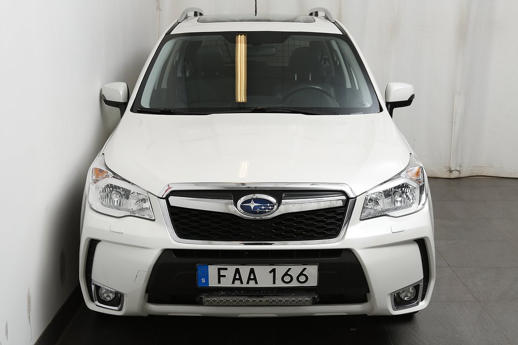 Subaru Forester 2,0 XT 241hk AWD Aut Pano Skinn Dragkrok 2015