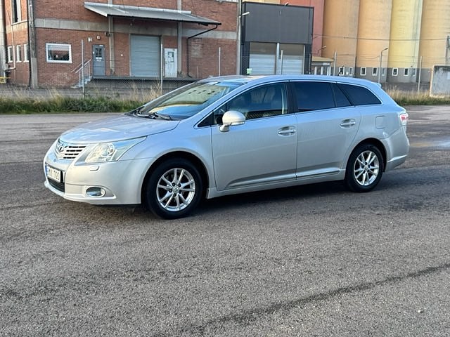 Toyota Avensis Kombi 2.0 D-4D Business Euro 5