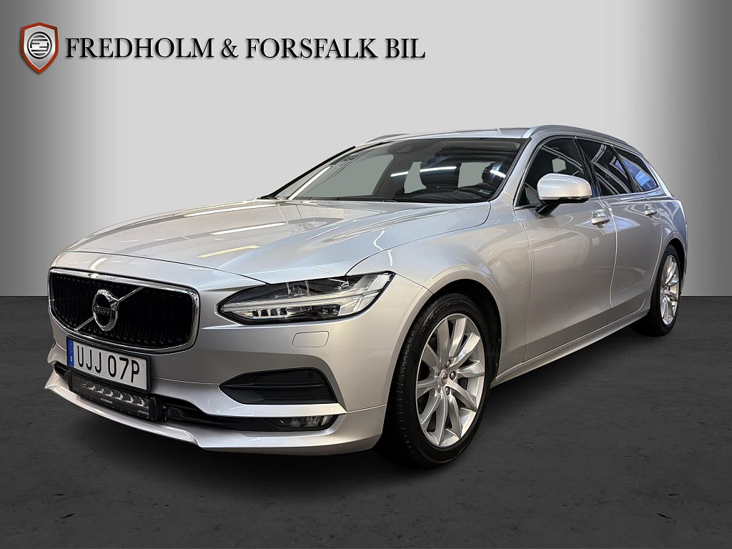 Volvo V90 D4 AWD Aut Momentum Adaptiv Värmare Kamera Drag 3,95%