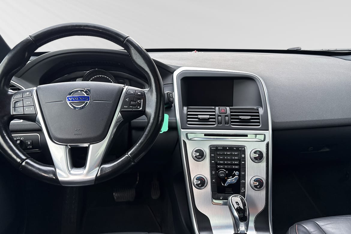 Volvo XC60 D4 Ocean Race Business Pro 2016, kuva 9/10