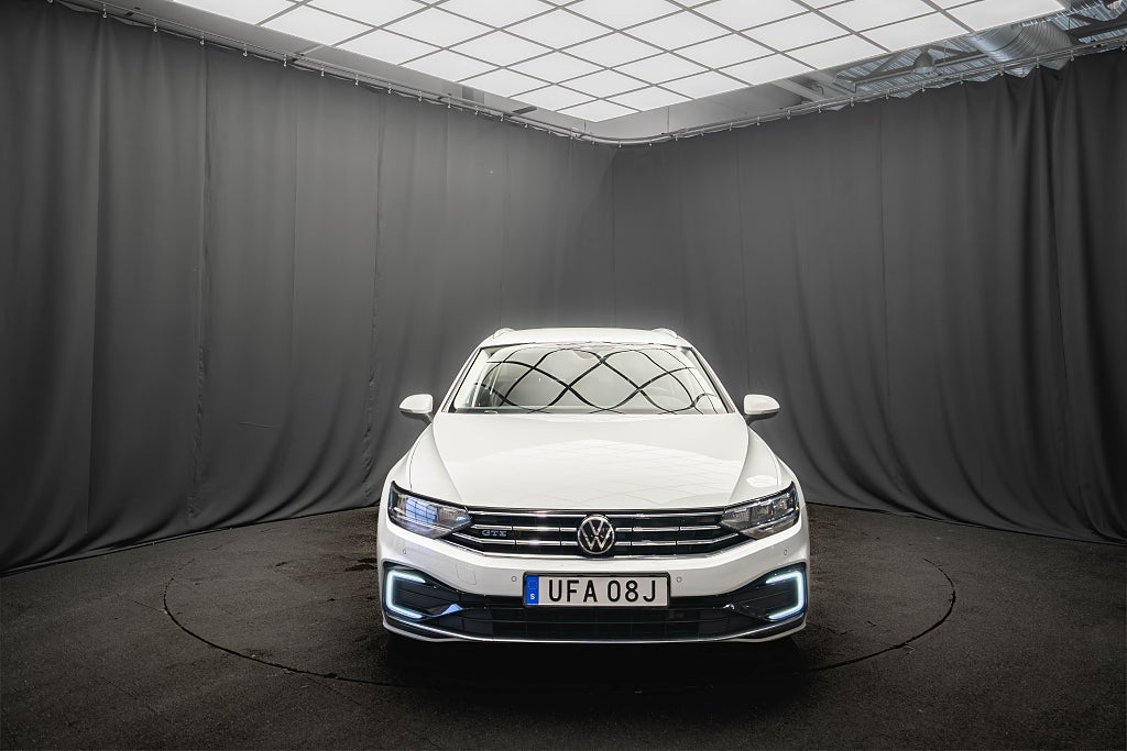 Volkswagen Passat GTE Plug-in B-VÄRMARE DRAG KAMERA CARPLAY 1-ÄGARE MOMS