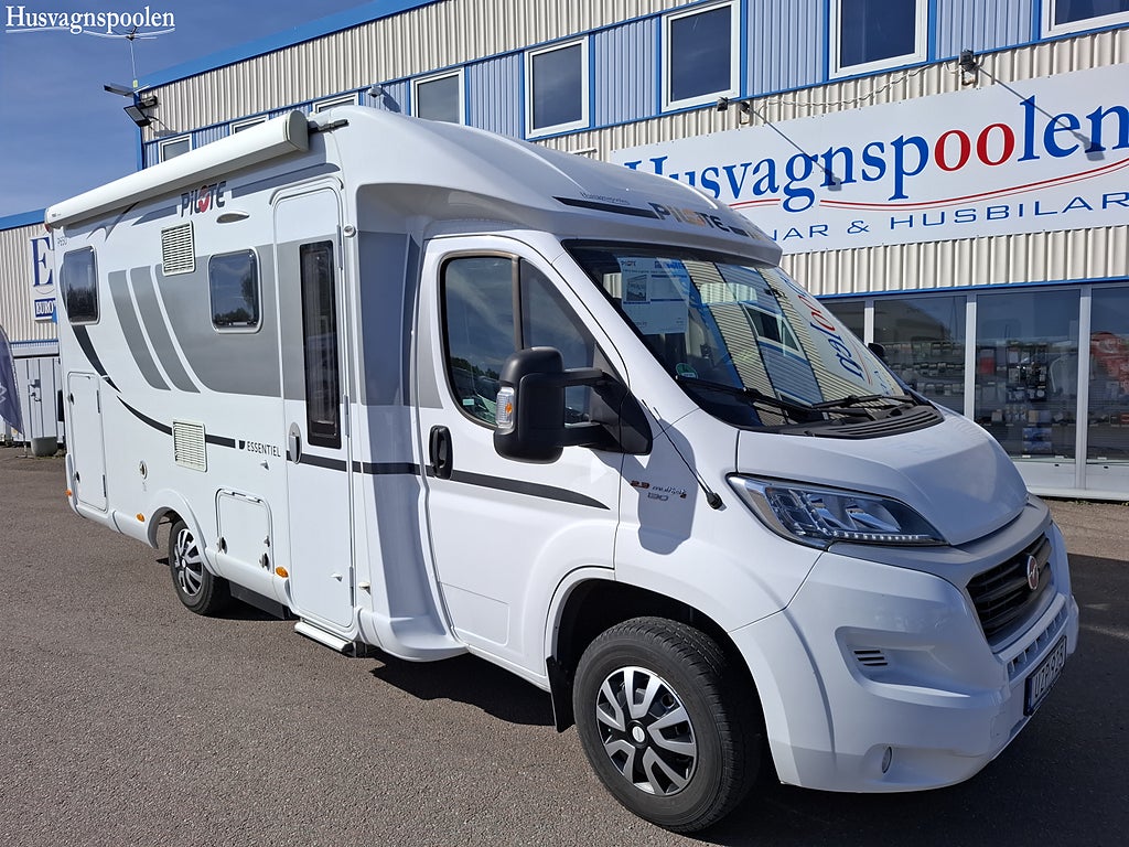 Pilote P650GJ Långbäddar Solpanel Markis