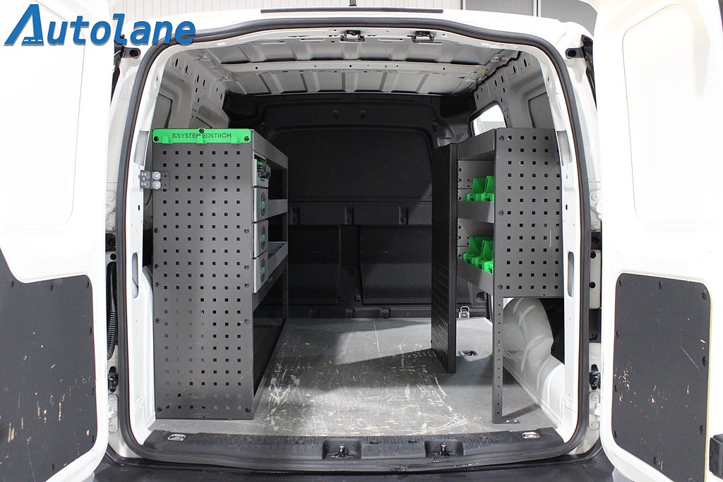 Volkswagen Caddy Maxi Cargo 2.0 TDI Inredning,Värmare,Kamera,Drag.CarPlay
