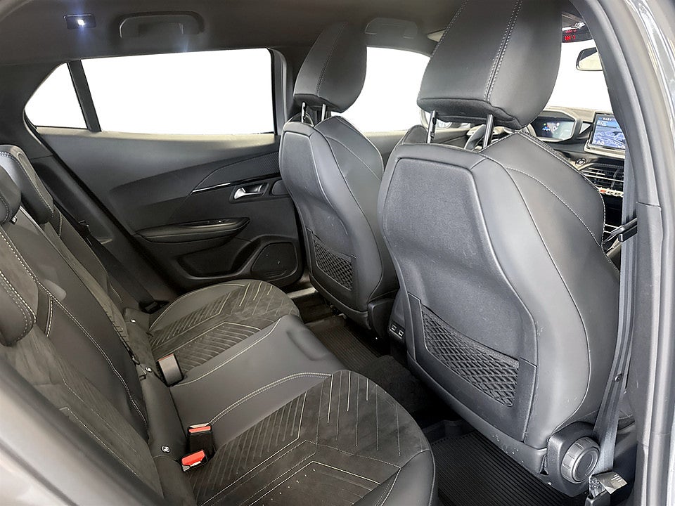 Bild på Peugeot 2008 GT Hybrid 145hk Aut B-KAMERA CARPLAY