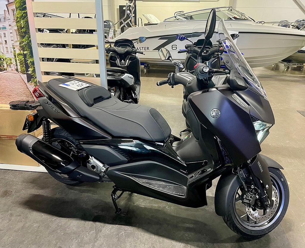 Yamaha X-MAX 300 ABS TECH MAX KAMPANJ SPARA 3000KR 