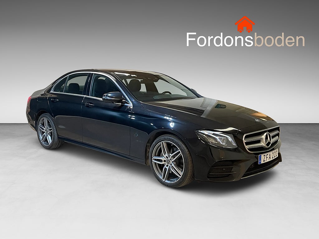 Mercedes-Benz E 220d 4MATIC AMG Widescreen HuD Pano Navi Kamera Värmare