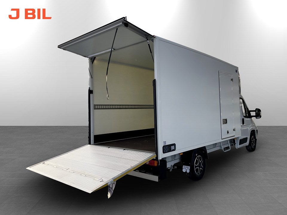 Bild på Peugeot Boxer Volymskåp BG-Lyft 180hk Aut - OMGÅENDE LEVERANS!