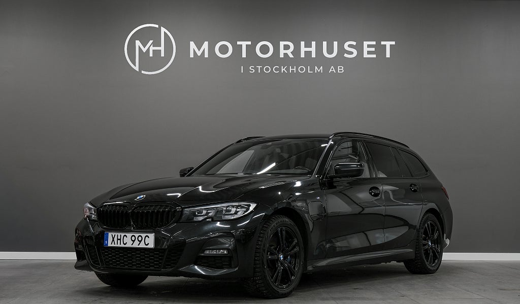 BMW 330e xDrive Touring Steptronic M Sport Euro 6 Cockpit Drag