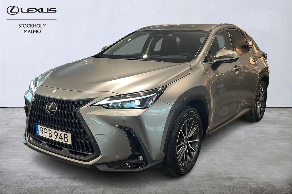 Lexus NX 450h+ Business Plus AWD 309hk Drag P-väm Keyless Navi