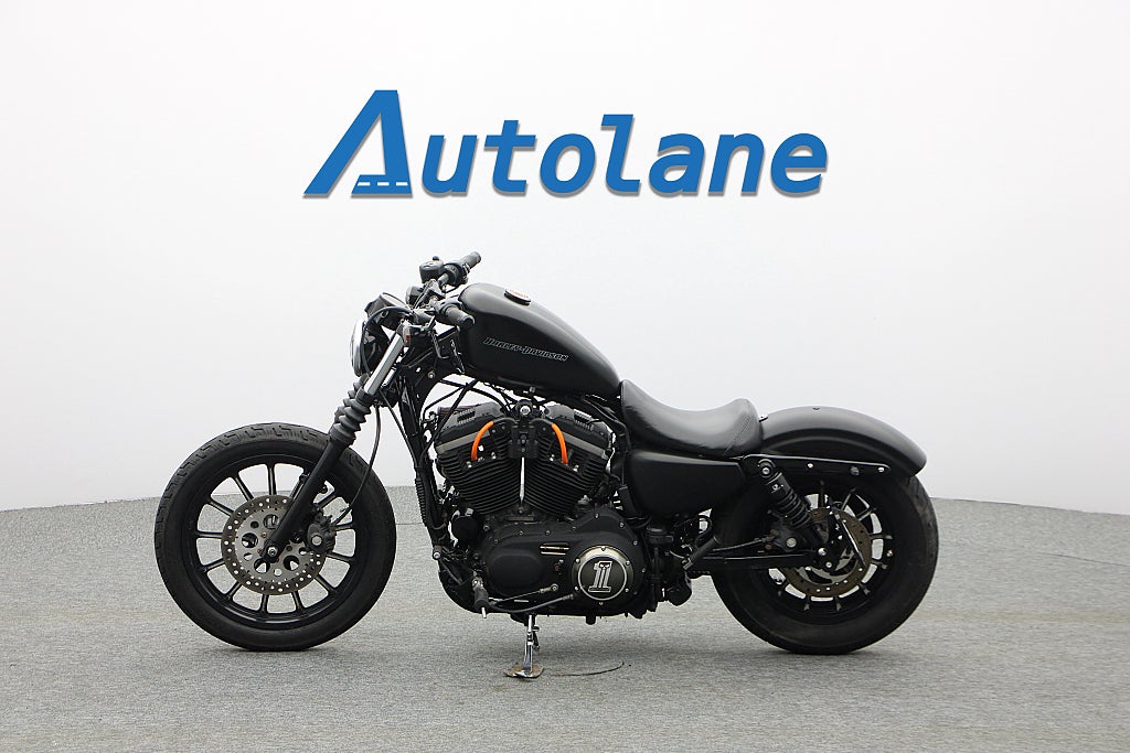 Harley-Davidson Iron 883 *Vance & Hines Le Pera Nyservad
