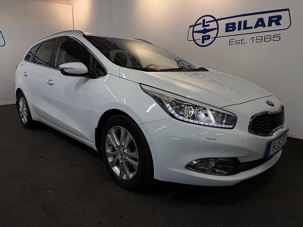 Kia Ceed SW 1.6 CRDi 128hk | Vinterhjul | Rattvärme | Fullservad