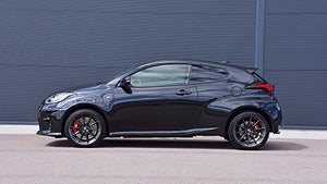 Den här Toyota GR Yaris har ägts av Christian von Koenigsegg. Foto: Collecting Cars 