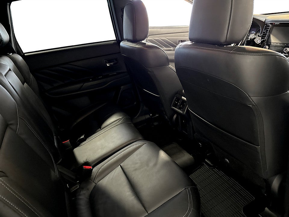 Bild på Mitsubishi Outlander Business PHEV 224hk Aut 4WD B-KAMERA DRAG ELSTOL