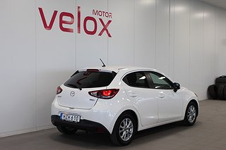 Halvkombi Mazda 2 4 av 20