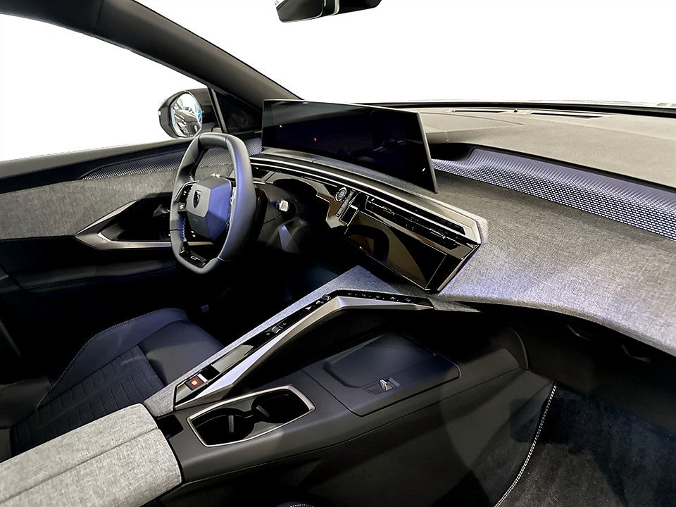 Bild på Peugeot 3008 Edition Hybrid - INK SERVICEAVTAL