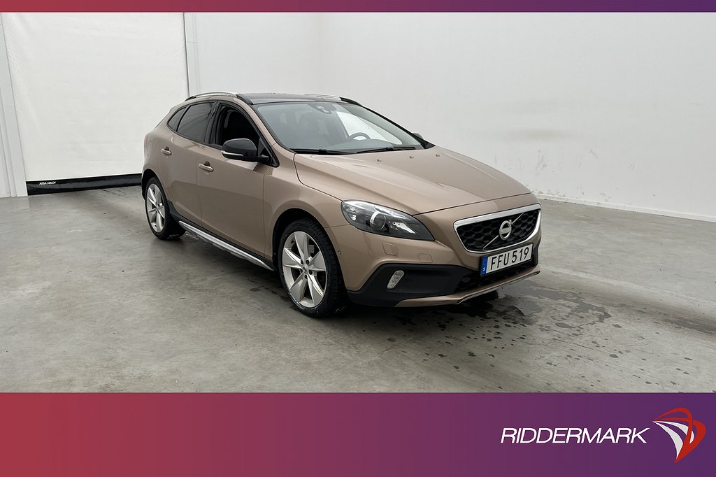 Volvo V40 Cross Country D2 Momentum Pano VOC Skinn Navi Drag