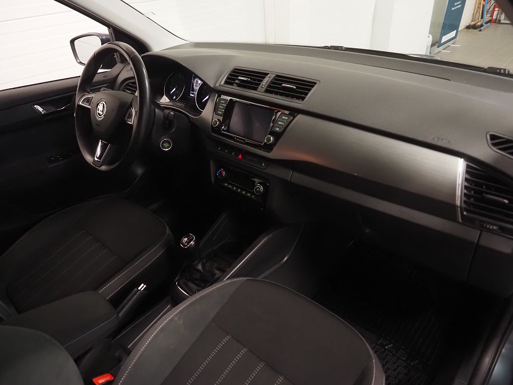 Skoda Fabia 1.0 MPI 75hk Style | Komfortpaket | 2019