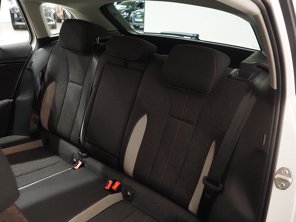 Skoda Scala 1.0 TSI 110hk Style Dragkrok Backkamera Adaptiv Farth 2023