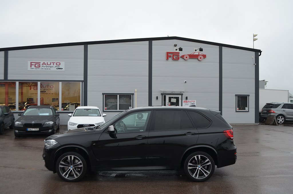 BMW X5 M50d 381 hk M Sport Topputrustad MOMS Euro 6