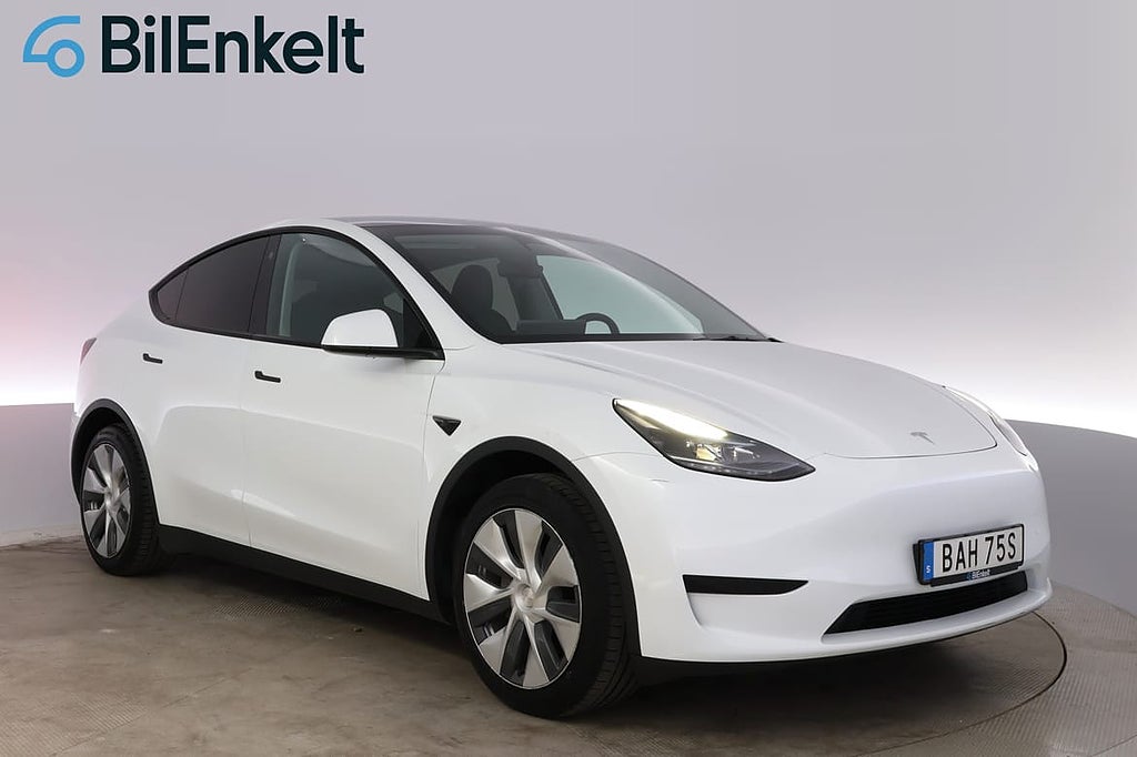 Tesla Model Y Standard Range Premium AP Panorama Drag