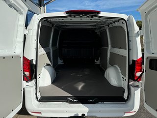 Transportbil - Skåp Mercedes-Benz Vito 16 av 22