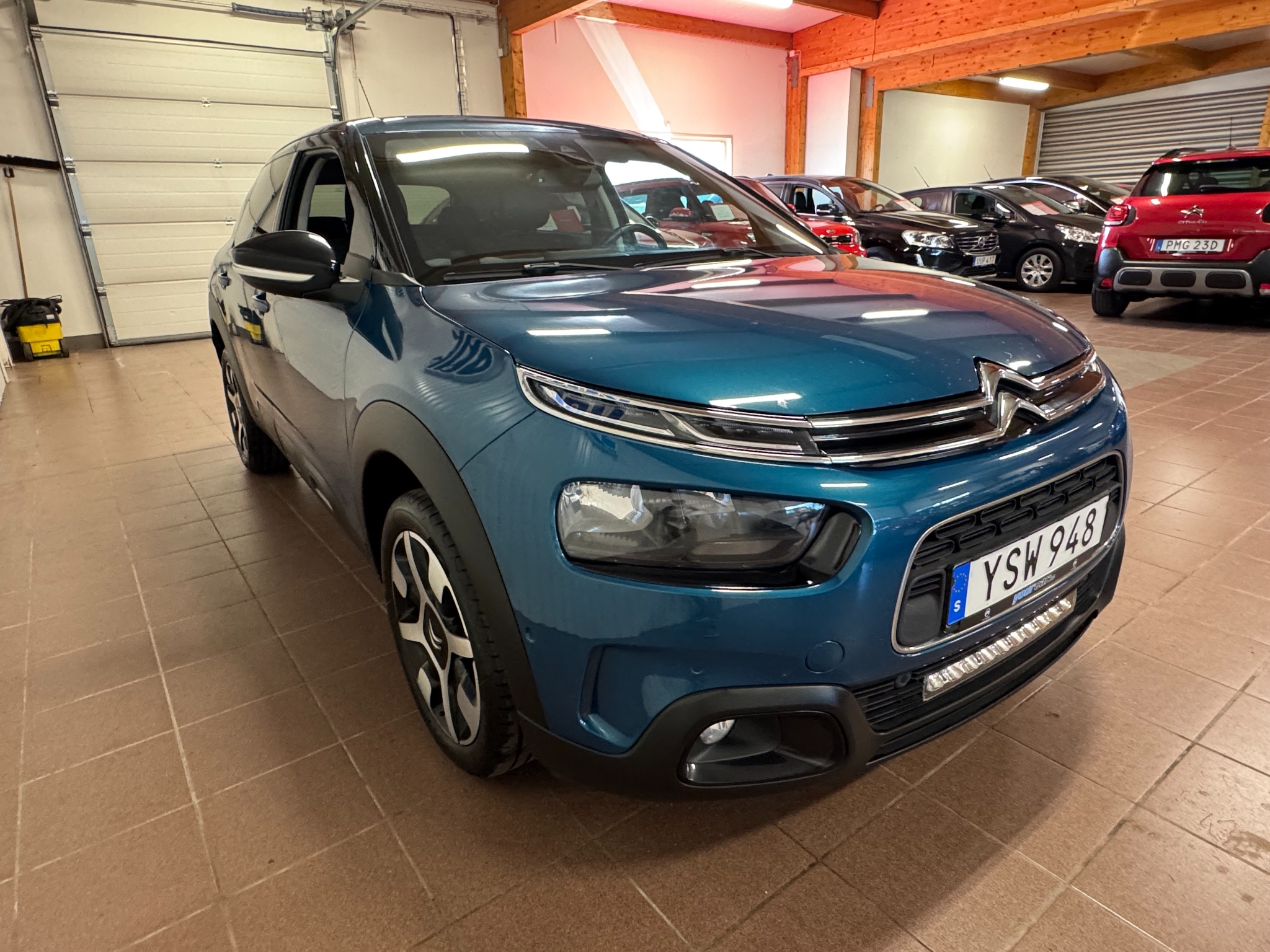 Citroen C4 Cactus 2018, bild 2/10